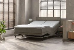 Boxspring Home 102 24 Boxspring Home 102 -Exporteren Droomnest Winkel 102 driekwart verstelb kaal gespiegeld 1
