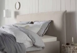 Gestoffeerd Bedframe Capella Celia 23 Gestoffeerd Bedframe Capella Celia -Exporteren Droomnest Winkel 22010139 swiss sense capella celia storage detail 2