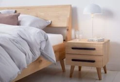 Nachtkast Balance Curve Met Zwart-metalen Handvat