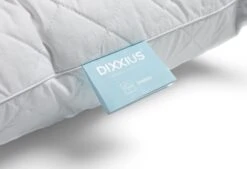 Dixxius Breeze Kapok Hoofdkussen -Exporteren Droomnest Winkel breeze kapok hoofdkussen detail label