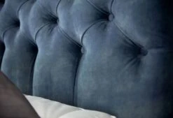 Boxspring Royal Atlantis -Exporteren Droomnest Winkel escalade detail hoofdbord close web 1