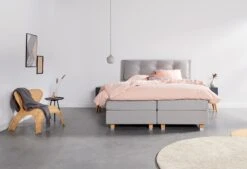 Boxspring Online-Only Relax Deluxe -Exporteren Droomnest Winkel relax frontaal opgemaakt